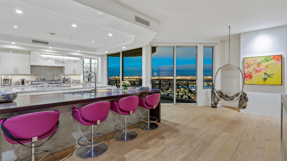 One Queensridge Place Zar Zanganeh Luxe Estates & Lifestyles