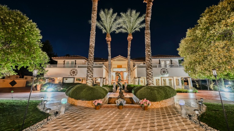 Palomino Lane Zar Zanganeh Luxe Estates & Lifestyles