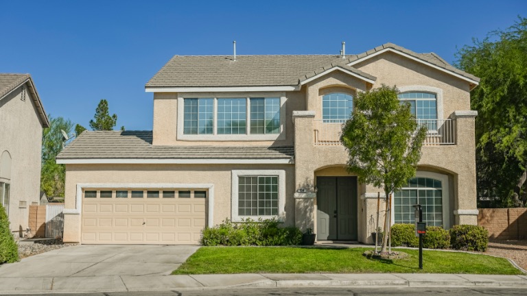 Baymist Ave Zar Zanganeh Luxe Estates & Lifestyles