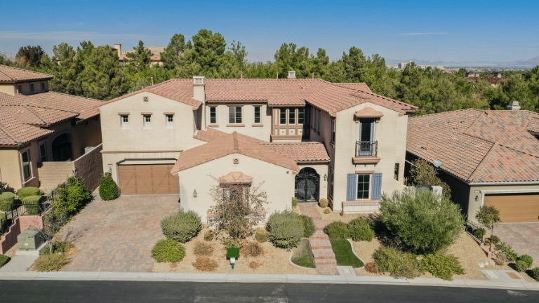 Carolina Cherry Zar Zanganeh Luxe Estates & Lifestyles