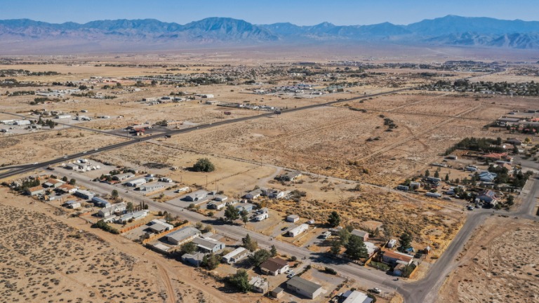 Linda Street Zar Zanganeh Luxe Estates & Lifestyles