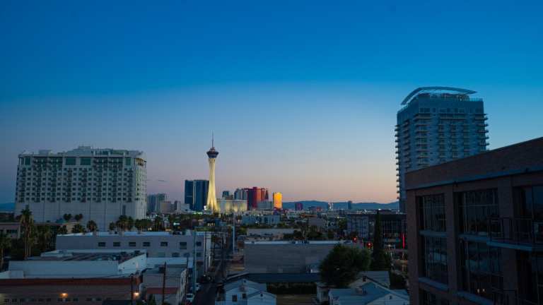 Juhl Tower Unit 632 Zar Zanganeh Luxe Estates & Lifestyles