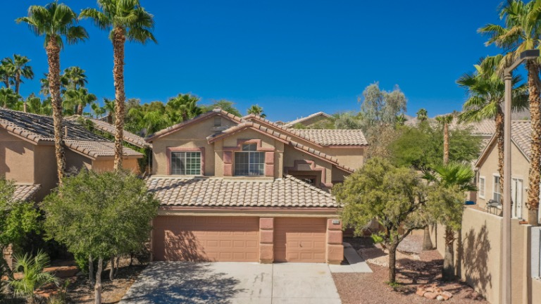 2209 Crestline Falls Zar Zanganeh Luxe Estates & Lifestyles